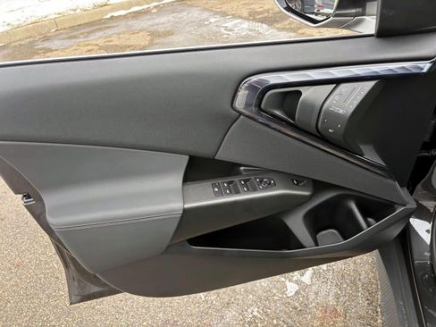 Used 2025 BMW X3 xDrive30i w/ Convenience Package image 11