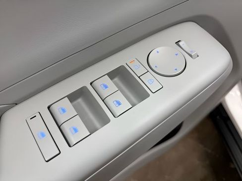 Certified 2026 Hyundai Kona SEL Sport image 11