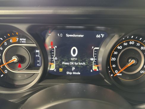 New 2026 Jeep Wrangler Rubicon w/ Technology Group image 19