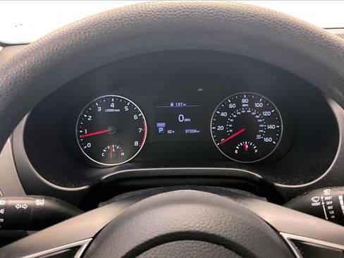 Used 2023 Kia Seltos LX image 19