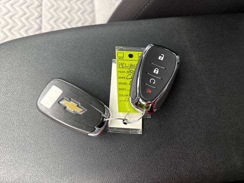 Certified 2024 Chevrolet Equinox LS w/ LPO, Floor Liner Package image 41