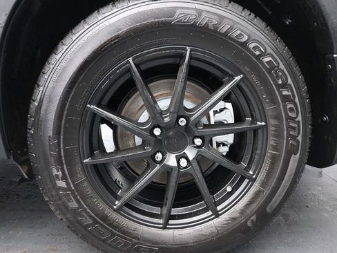 Used 2021 Honda Pilot Touring image 15