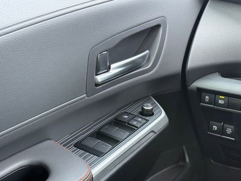 Used 2024 Toyota Sienna XSE image 28