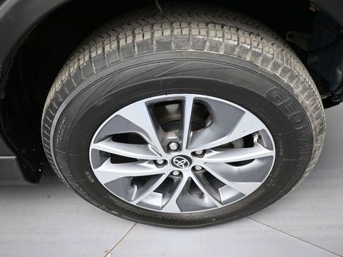 Certified 2018 Toyota RAV4 XLE w/ Convenience Package image 13