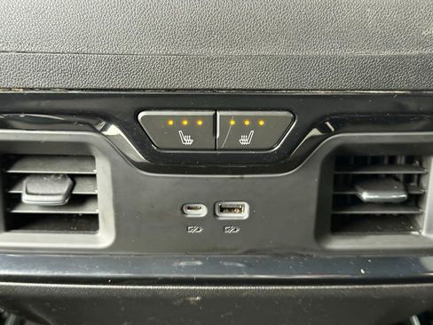 Used 2022 GMC Sierra 1500 AT4 w/ AT4 Preferred Package image 40