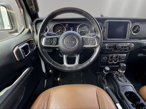 Used 2022 Jeep Wrangler Unlimited Sahara w/ Cold Weather Group AWD/4WD image 8