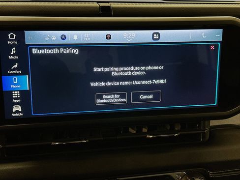 Used 2025 Jeep Wrangler Sahara image 22