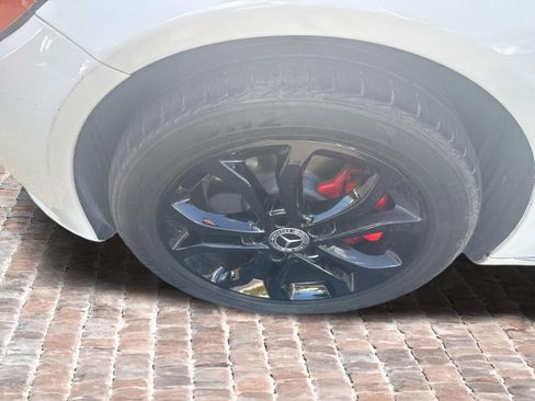 Used 2018 Mercedes-Benz C 300 4MATIC Sedan image 3