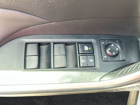Used 2024 Toyota RAV4 LE FWD image 12