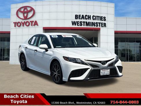 Certified 2023 Toyota Camry SE FWD image 2
