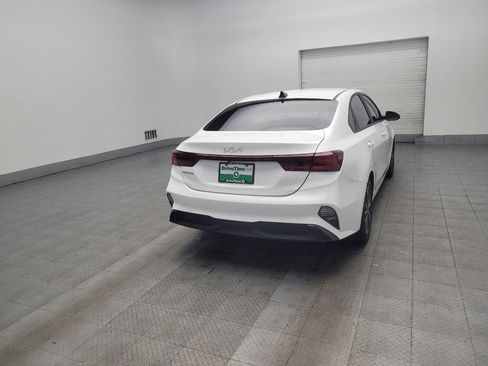 Used 2022 Kia Forte LXS image 9