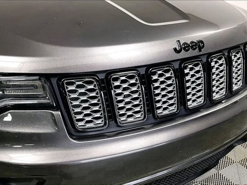 Used 2021 Jeep Grand Cherokee Laredo X image 29
