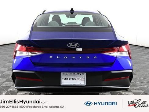 Certified 2025 Hyundai Elantra Sport image 7