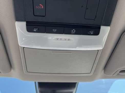 Used 2025 Nissan Altima 2.5 SV FWD image 41