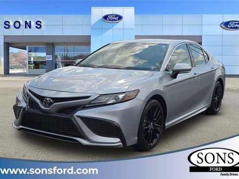 Used 2024 Toyota Camry XSE FWD image 1