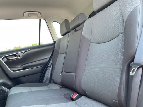 Certified 2022 Toyota RAV4 XLE image 12