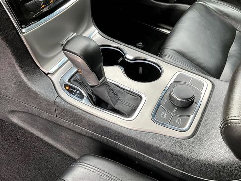 Used 2021 Jeep Grand Cherokee Limited w/ Premium Lighting Group image 18