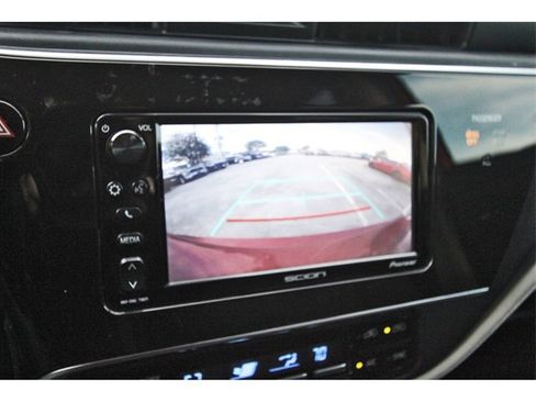 Used 2016 Scion iM Base image 24