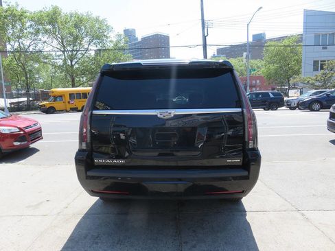 Used 2015 Cadillac Escalade ESV Premium AWD/4WD image 8