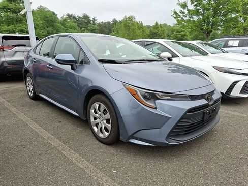 Used 2024 Toyota Corolla LE FWD image 3
