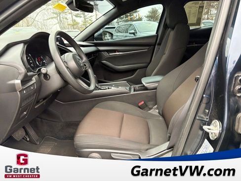 Used 2022 MAZDA MAZDA3 s image 9