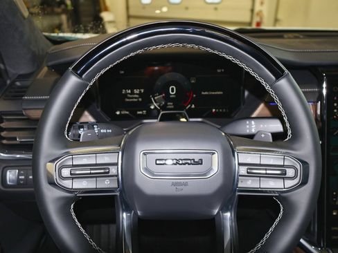 New 2026 GMC Acadia Denali Ultimate w/ LPO, Floor Liner Package image 19