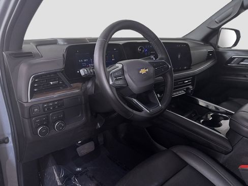 Used 2025 Chevrolet Tahoe LT AWD/4WD image 23