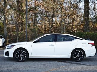 Used 2024 Nissan Altima 2.5 SR video 2