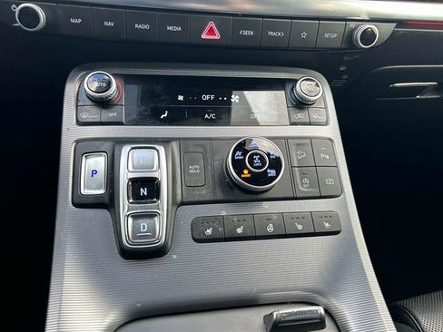 Used 2023 Hyundai Palisade Calligraphy image 34