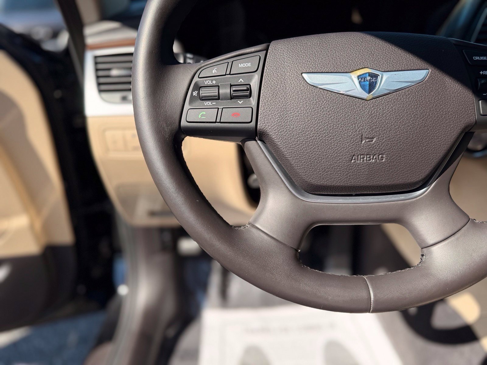 Used 2015 Hyundai Genesis 3.8 RWD image 18