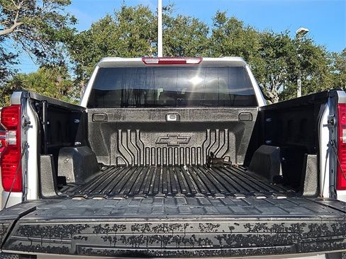 Used 2022 Chevrolet Silverado 1500 Custom image 7