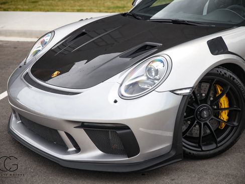Used 2019 Porsche 911 GT3 RS image 8