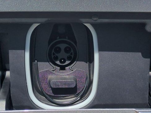 New 2026 Cadillac Lyriq Sport image 16