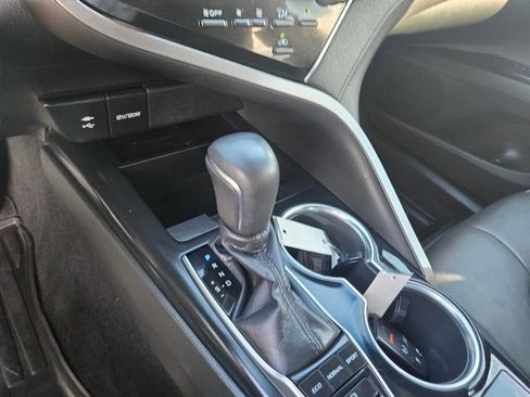 Used 2018 Toyota Camry XSE w/ Driver Assist Package FWD image 16