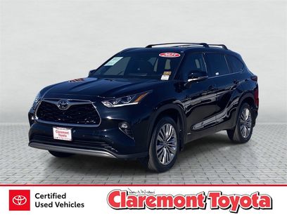 Certified 2025 Toyota Highlander Platinum
