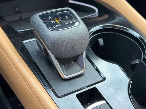 Used 2022 Nissan Rogue Platinum w/ Head-Up Display Package image 29