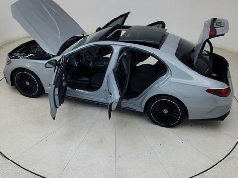 Used 2024 Mercedes-Benz E 350 4MATIC Sedan image 83