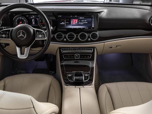 Used 2019 Mercedes-Benz E 300 4MATIC w/ Premium 1 Package image 25