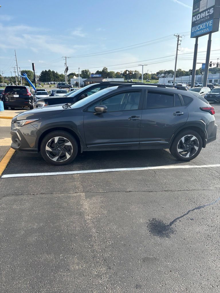 Used 2025 Subaru Crosstrek 2.5i Limited AWD/4WD image 4