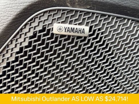 Used 2025 Mitsubishi Outlander SE FWD image 8