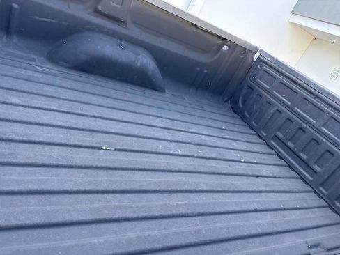 Used 2014 GMC Sierra 1500 SLE w/ Suspension Package, Off-Road image 17