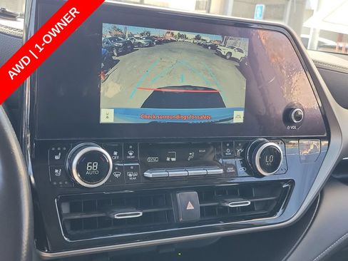 Used 2023 Toyota Highlander Limited AWD/4WD image 32
