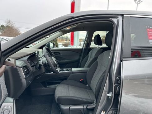 Certified 2021 Nissan Rogue S image 16