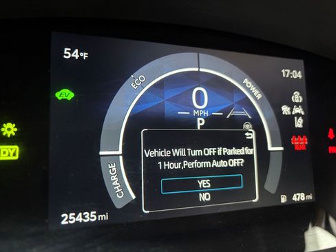 Used 2025 Toyota Camry LE image 39