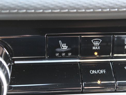 New 2026 Chevrolet Equinox LT w/ Midnight Edition image 13