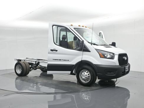 New 2026 Ford Transit 350 RWD image 24