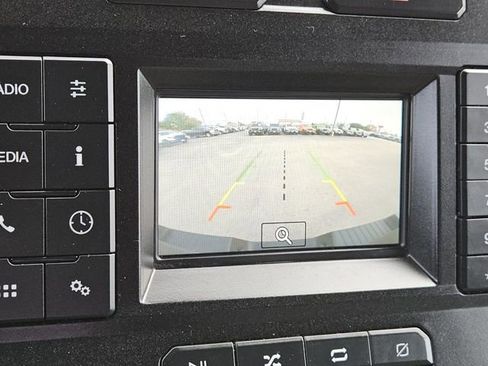 Used 2020 Ford F250 XL w/ Power Equipment Group image 17