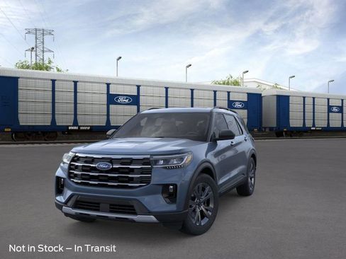 New 2026 Ford Explorer Active image 2