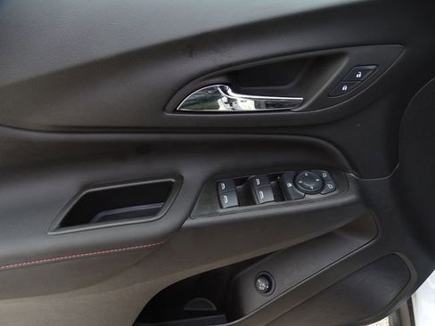 Used 2024 Chevrolet Equinox RS image 28