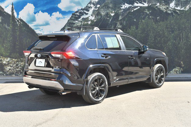Certified 2024 Toyota RAV4 SE AWD/4WD image 3